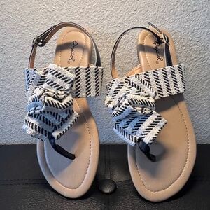 Black and White Sandal Size 8